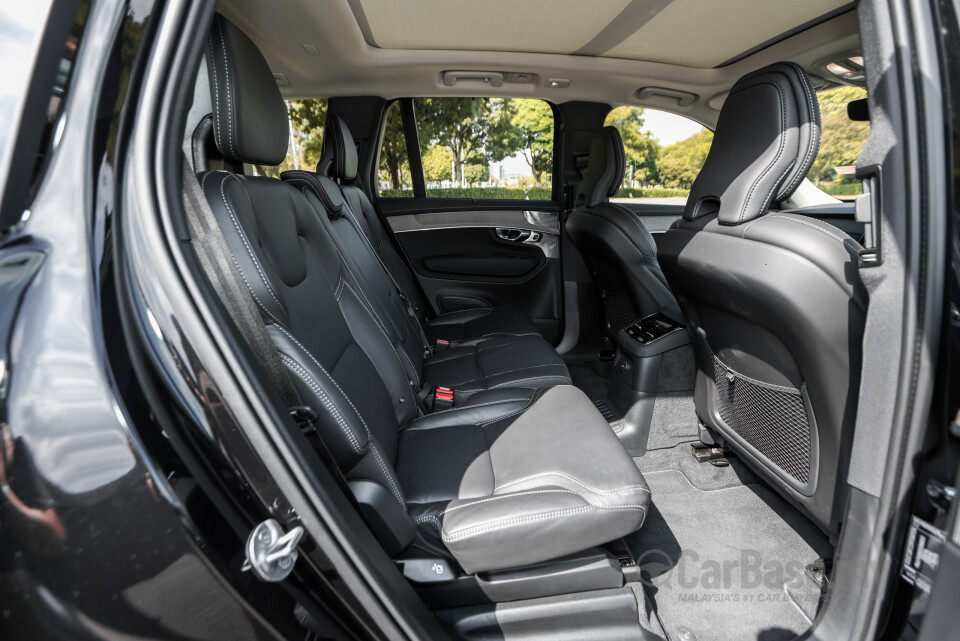 Volvo XC90 Mk2 Facelift 2 (2025) Interior