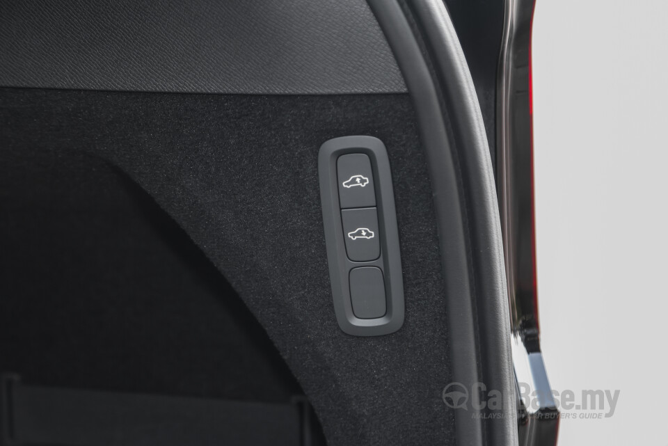 Volvo XC90 Mk2 Facelift 2 (2025) Interior