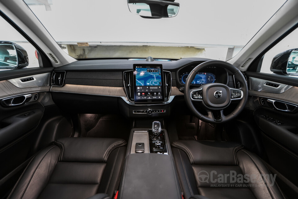 Volvo XC90 Mk2 Facelift 2 (2025) Interior