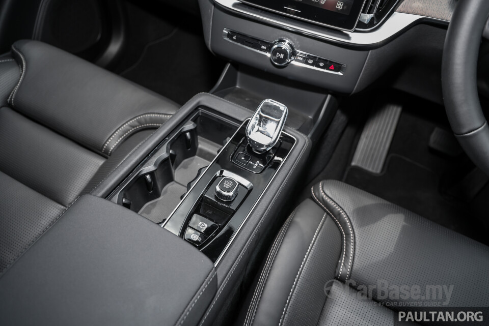 Volvo XC90 Mk2 Facelift 2 (2025) Interior