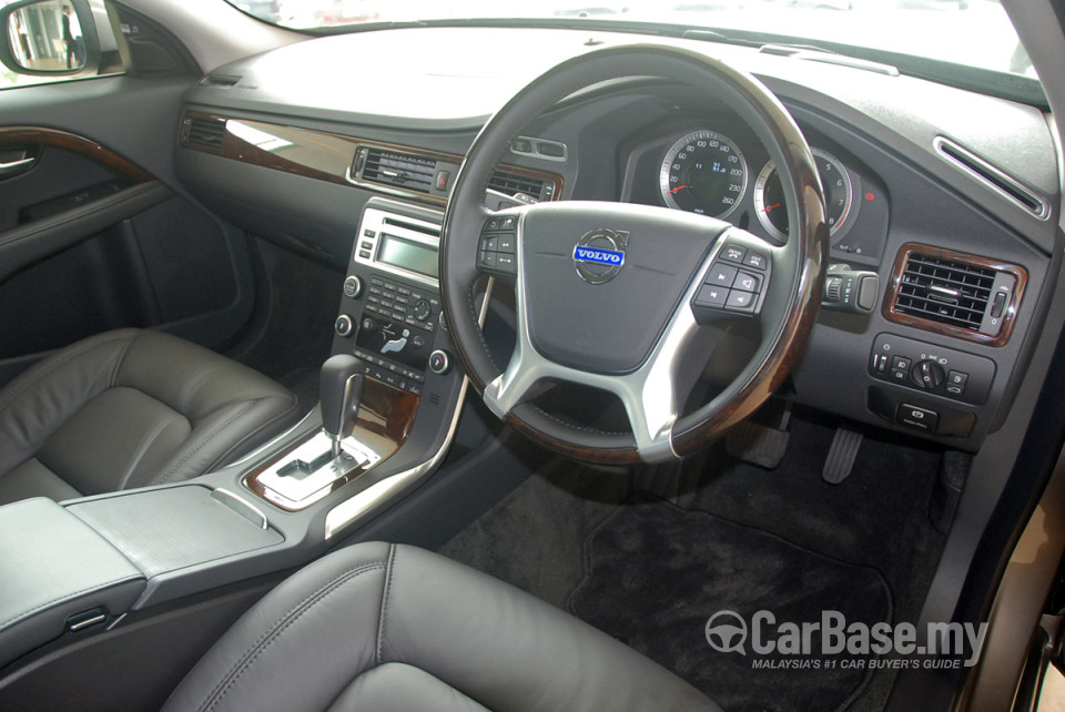 Volvo S80 Mk2 Facelift (2010) Interior
