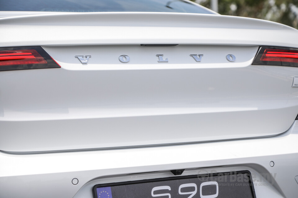 Volvo S90 Mk2 Facelift (2021) Exterior