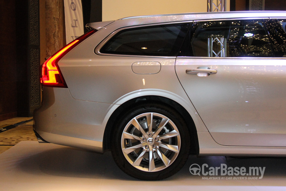 Volvo V90 Mk2 (2017) Exterior