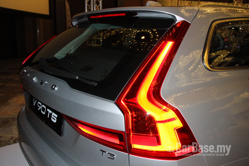 Volvo V90 Mk2 (2017) Exterior