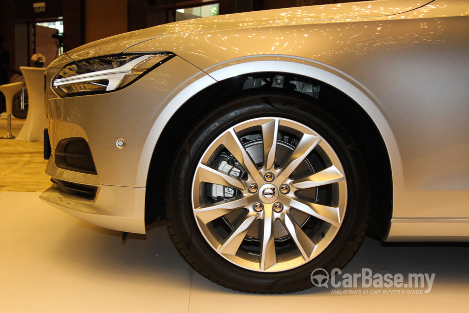 Volvo V90 Mk2 (2017) Exterior