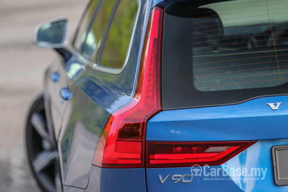 Volvo V90 Mk2 (2017) Exterior