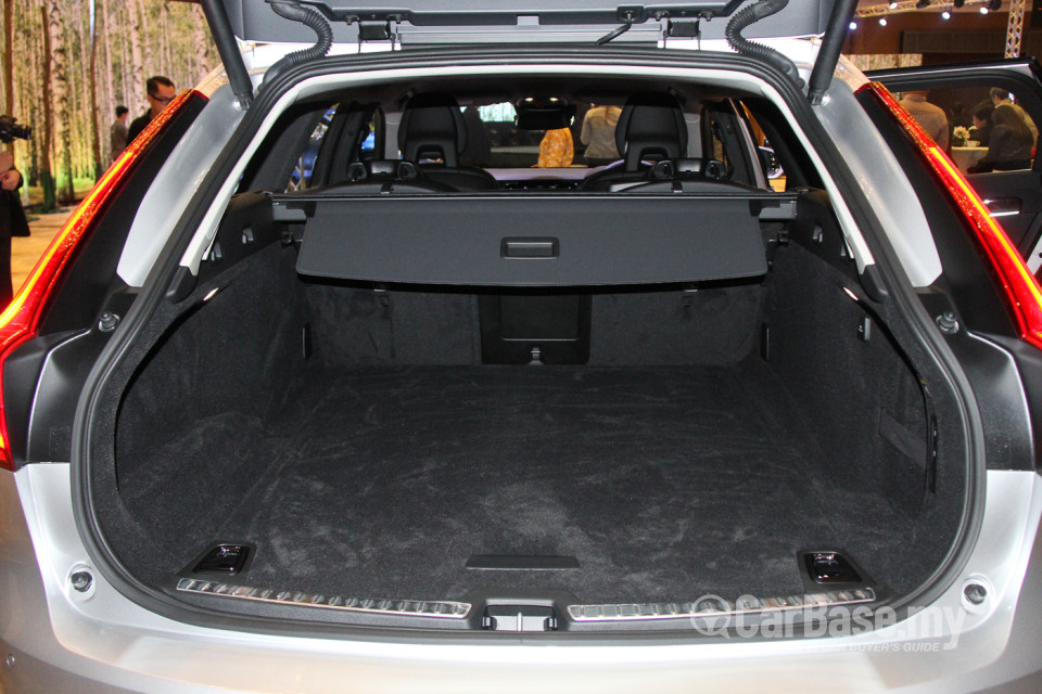 Volvo V90 Mk2 (2017) Interior
