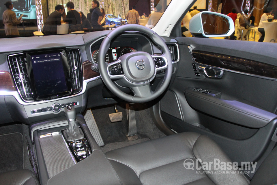 Volvo V90 Mk2 (2017) Interior