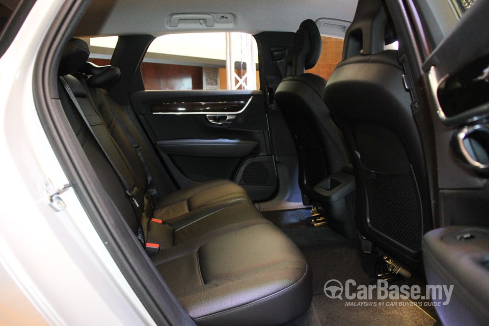 Volvo V90 Mk2 (2017) Interior