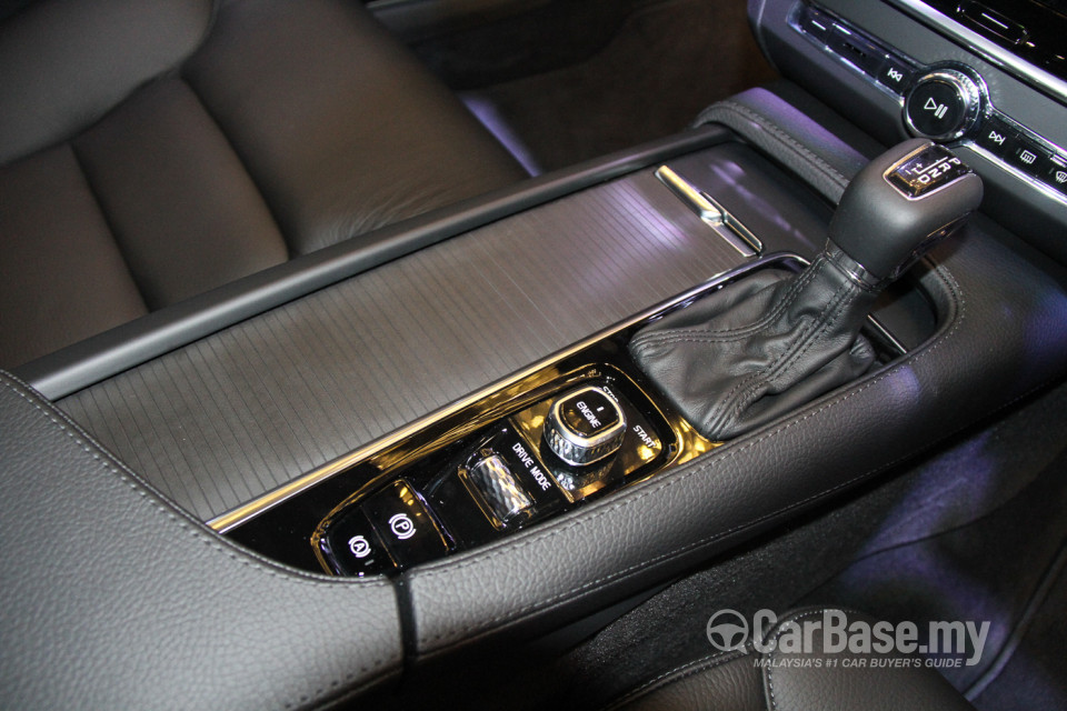 Volvo V90 Mk2 (2017) Interior