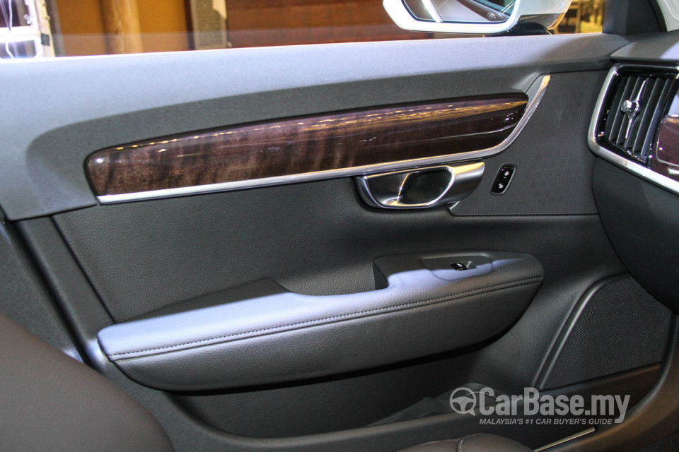 Volvo V90 Mk2 (2017) Interior