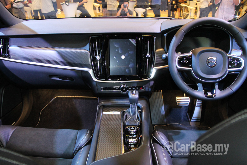 Volvo V90 Mk2 (2017) Interior