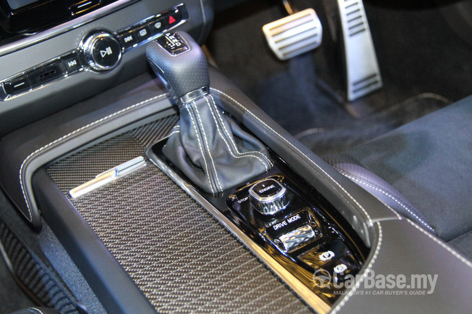 Volvo V90 Mk2 (2017) Interior