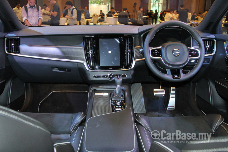 Volvo V90 Mk2 (2017) Interior