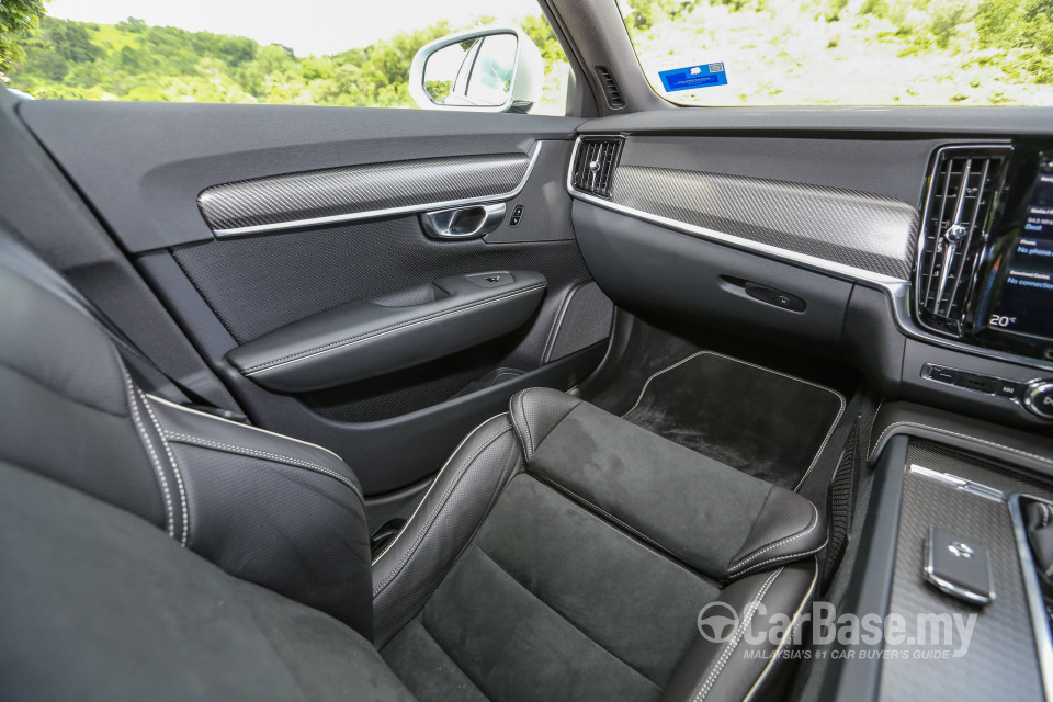 Volvo V90 Mk2 (2017) Interior