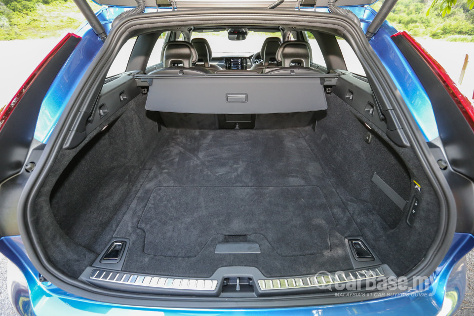 Volvo V90 Mk2 (2017) Interior