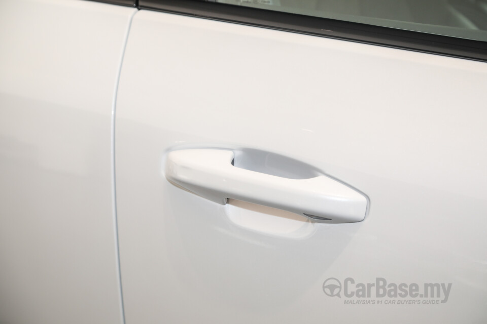 Volvo XC40 Mk1 (2018) Exterior