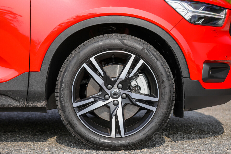 Volvo XC40 Mk1 (2018) Exterior
