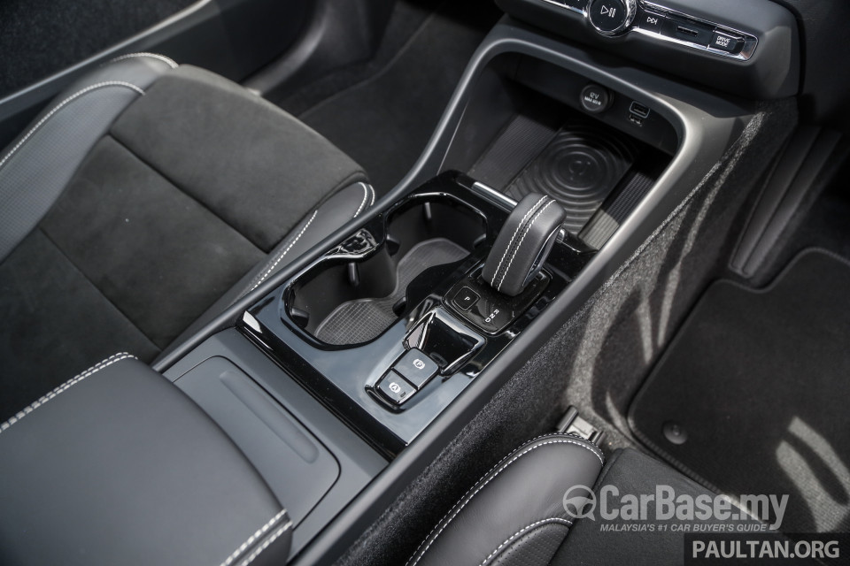 Volvo XC40 Mk1 (2018) Interior