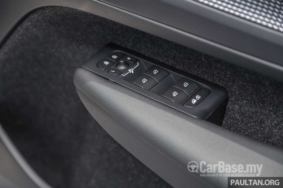 Volvo XC40 Mk1 (2018) Interior