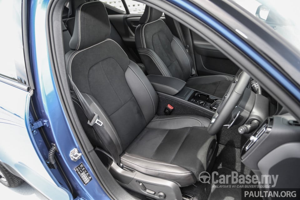 Volvo XC40 Mk1 (2018) Interior