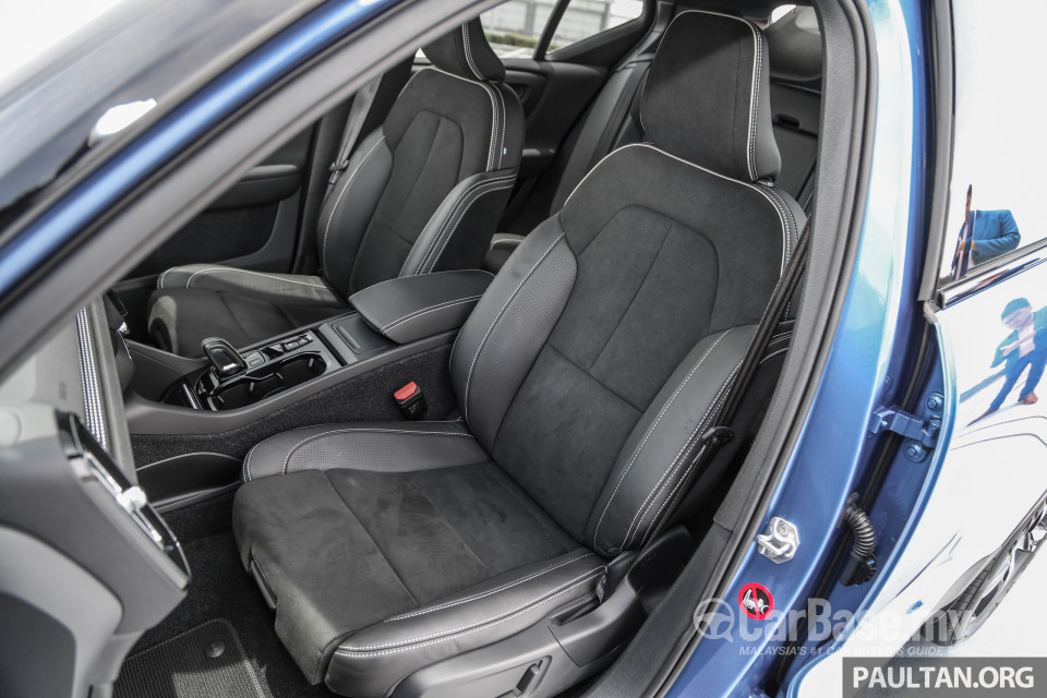 Volvo XC40 Mk1 (2018) Interior