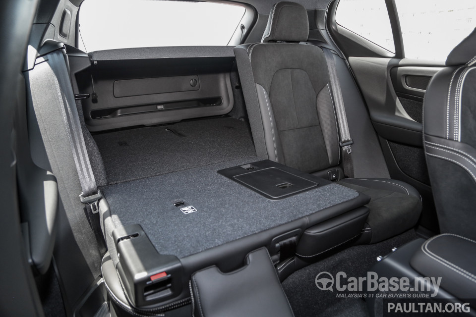 Volvo XC40 Mk1 (2018) Interior