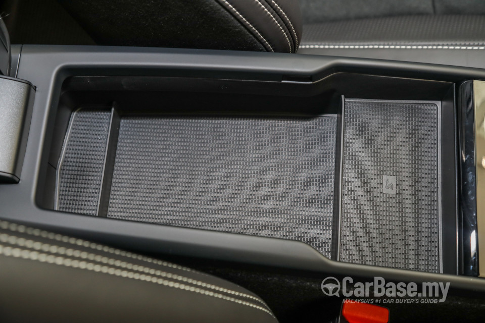 Volvo XC40 Mk1 (2018) Interior