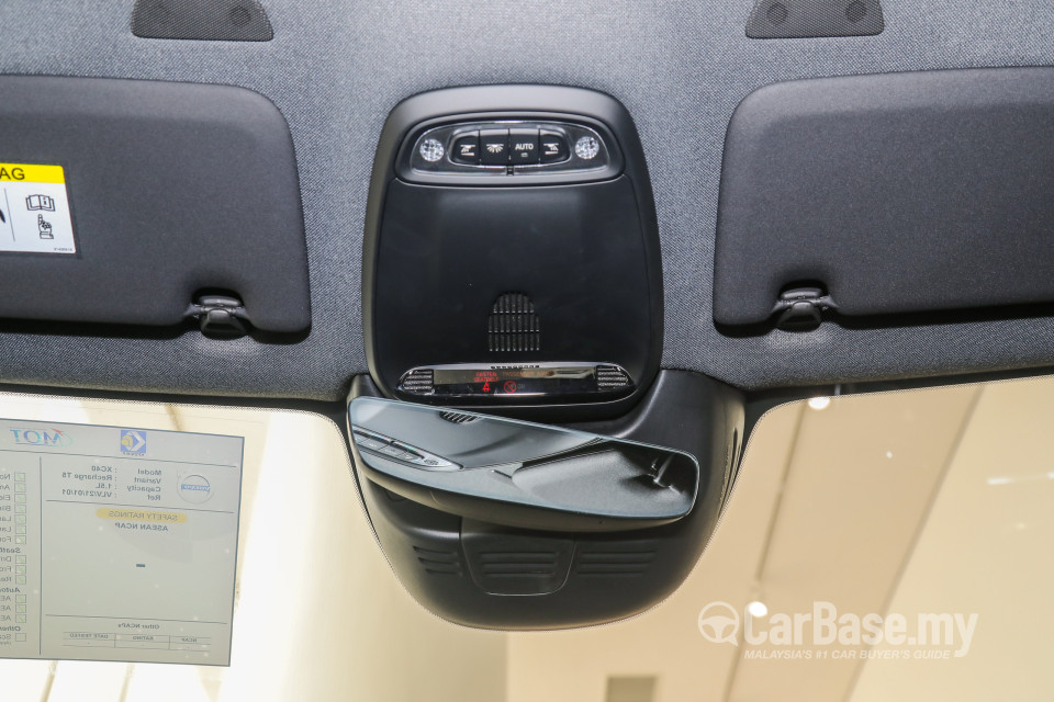 Volvo XC40 Mk1 (2018) Interior