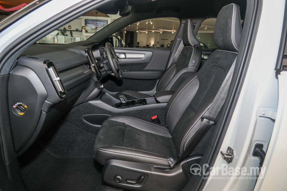 Volvo XC40 Mk1 (2018) Interior