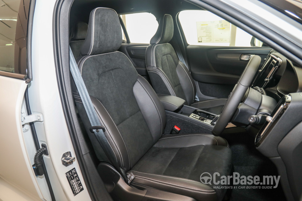 Volvo XC40 Mk1 (2018) Interior