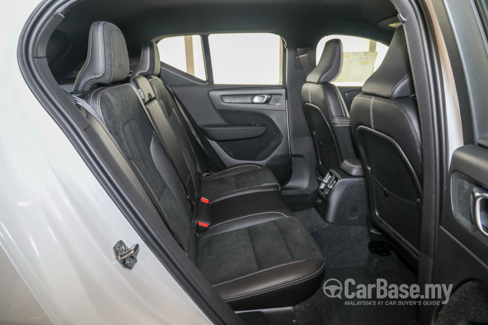 Volvo XC40 Mk1 (2018) Interior