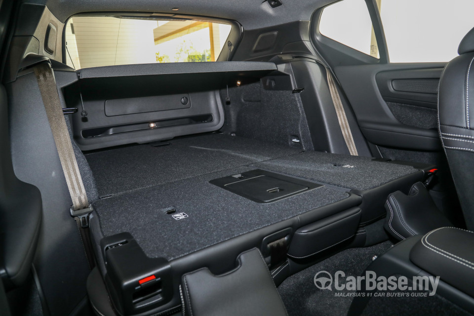 Volvo XC40 Mk1 (2018) Interior