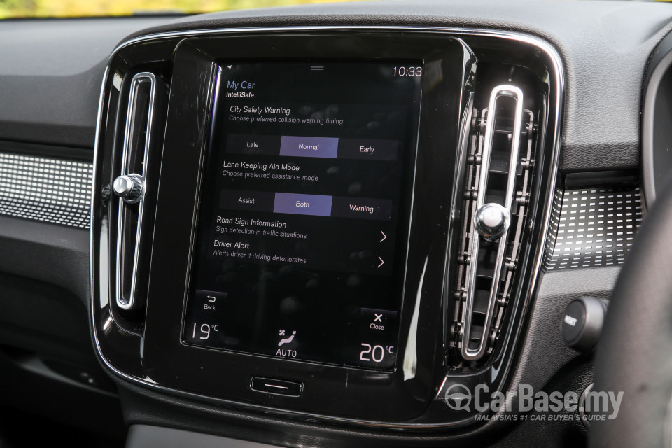 Volvo XC40 Mk1 (2018) Interior