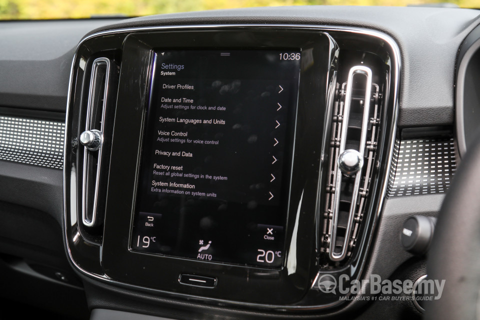 Volvo XC40 Mk1 (2018) Interior