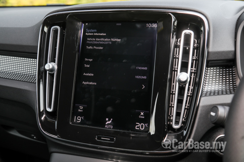 Volvo XC40 Mk1 (2018) Interior