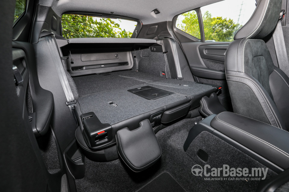Volvo XC40 Mk1 (2018) Interior