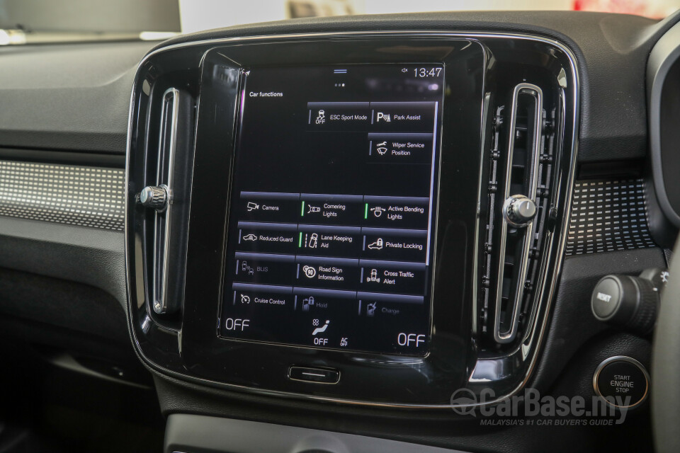 Volvo XC40 Mk1 (2018) Interior