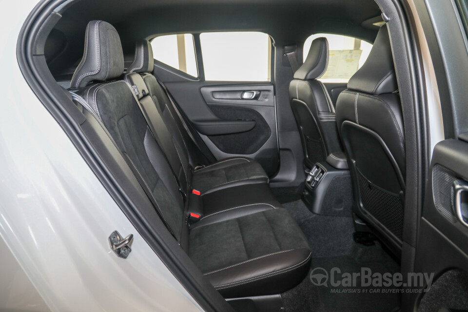 Volvo XC40 Mk1 (2018) Interior