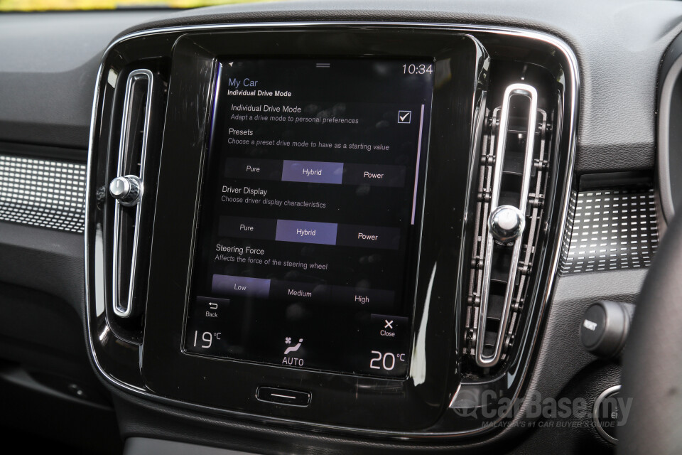 Volvo XC40 Mk1 (2018) Interior