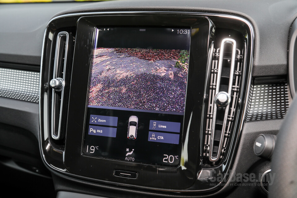 Volvo XC40 Mk1 (2018) Interior