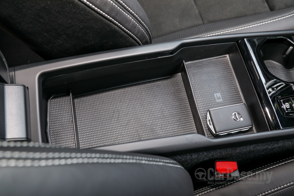 Volvo XC40 Mk1 (2018) Interior