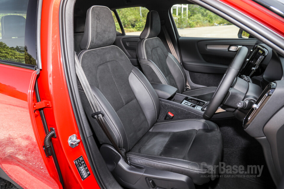 Volvo XC40 Mk1 (2018) Interior