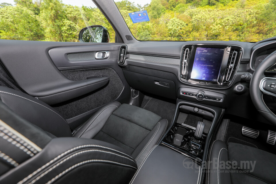 Volvo XC40 Mk1 (2018) Interior