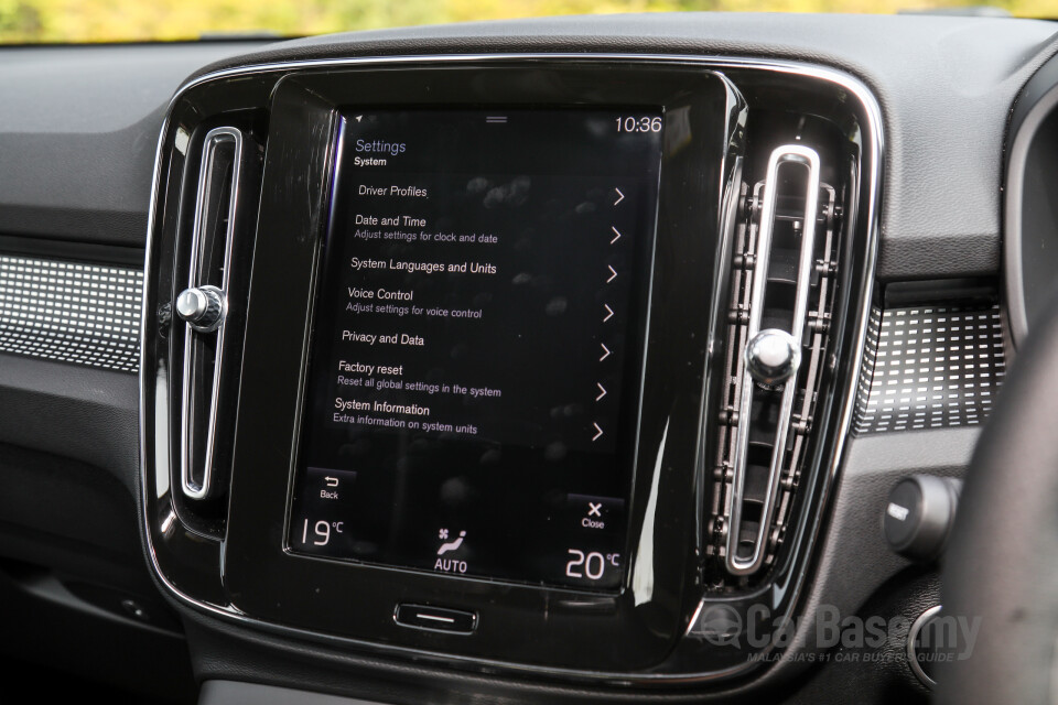 Volvo XC40 Mk1 (2018) Interior
