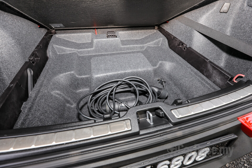 Volvo XC40 Mk1 (2018) Interior