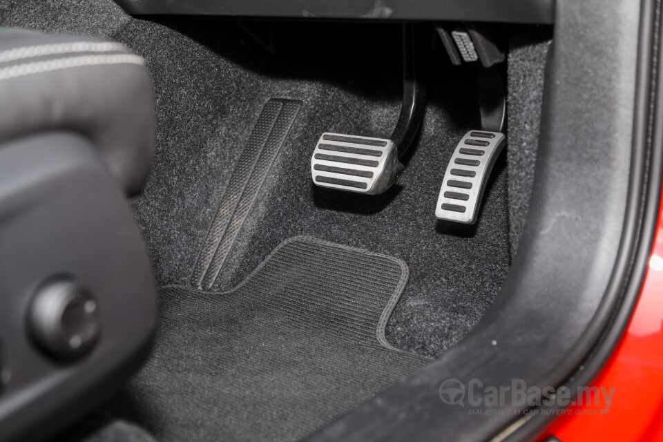 Volvo XC40 Mk1 (2018) Interior