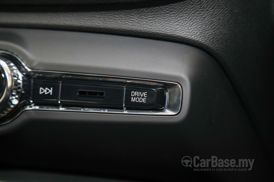 Volvo XC40 Mk1 (2018) Interior