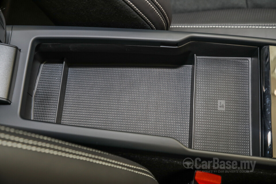 Volvo XC40 Mk1 (2018) Interior
