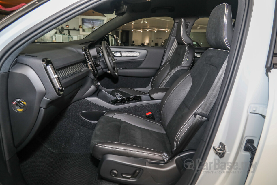 Volvo XC40 Mk1 (2018) Interior